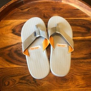 Hari Mari Flip-Flops